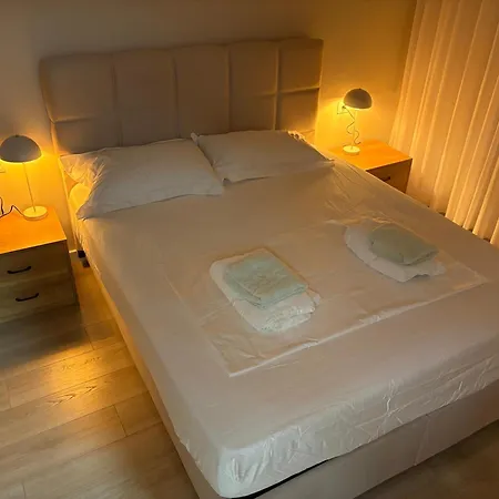 Sunkissed Sky - Qerret - New Modern * Golem (Tirana)