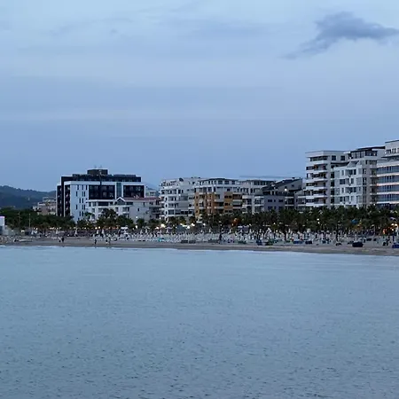 Appartement Sunkissed Sky - Qerret - New Modern